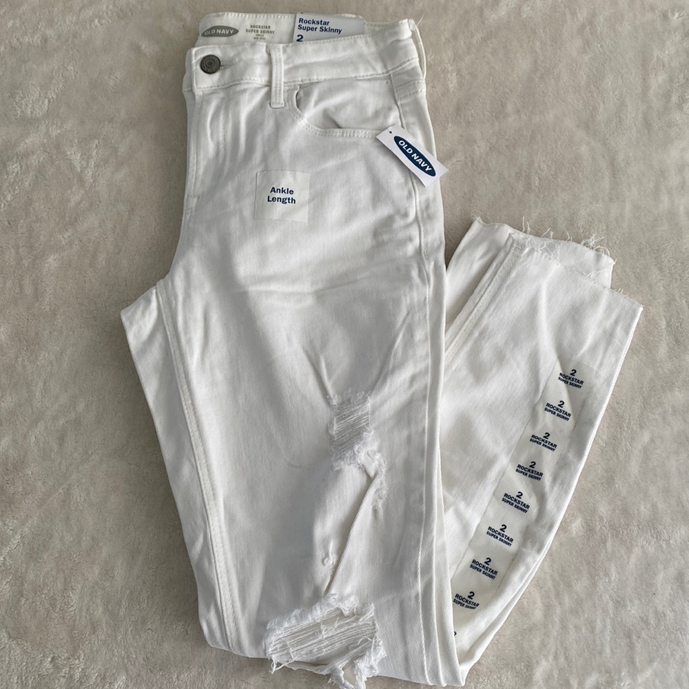 NWT Old Navy Rockstar Super Skinny ankle midrise white jeans